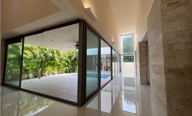 Venta Casa Yucatán Country Club Privada Xpokin