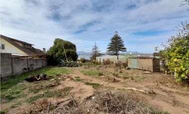 SE ARRIENDAN PROPIEDAD CON 2 CASAS EN QUINTERO