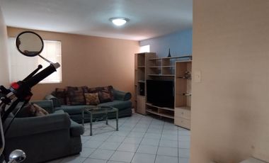 CASA EN VENTA EN ESCOBEDO
