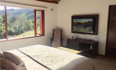 VENTA casa La Calera vereda El Hato lote 4700 m2