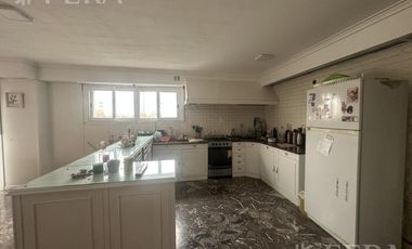 Venta de propiedad en block en Wilde . IDEAL INVERSOR