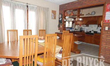 Casa para 2 Familias en Venta en Quilmes Oeste