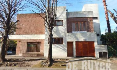Casa para 2 Familias en Venta en Quilmes Oeste