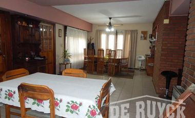 Casa para 2 Familias en Venta en Quilmes Oeste