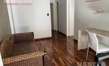 RESERVADA- Casa en Venta  2 Plantas. 2 Cocheras. Patio. Pileta. Quincho. Parrilla. Impecable!!