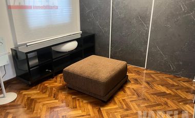 RESERVADA- Casa en Venta  2 Plantas. 2 Cocheras. Patio. Pileta. Quincho. Parrilla. Impecable!!