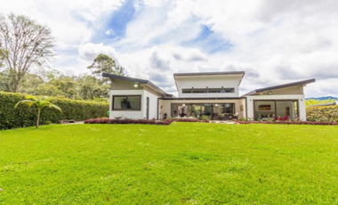 VENTA DE CASA EN LLANOGRANDE