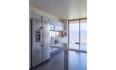 SE VENDE CASA EN SABANETA LOMA SAN JUDAS SUBIENDO DETRAS DE LA VAQUITA