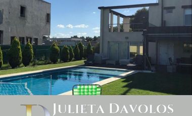 Casa en Los Robles