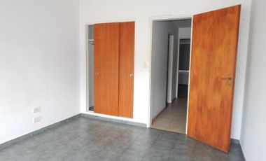 Triplex en Venta en Quilmes Oeste
