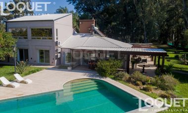 Casa de Categoria sobre el Rio - Sauce Viejo