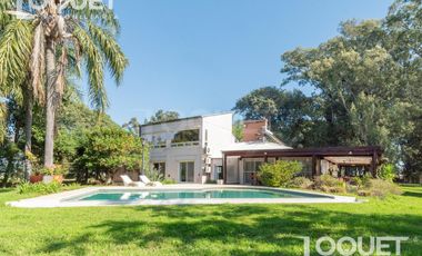 Casa de Categoria sobre el Rio - Sauce Viejo