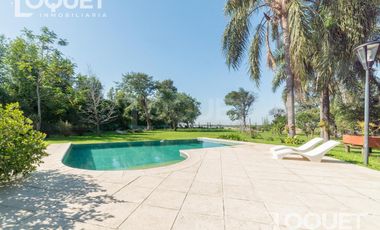 Casa de Categoria sobre el Rio - Sauce Viejo