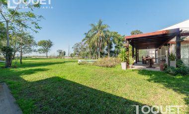Casa de Categoria sobre el Rio - Sauce Viejo