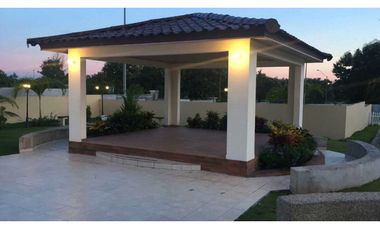 VENDO CASA EN LA CHORRERA 3R (DMFS)