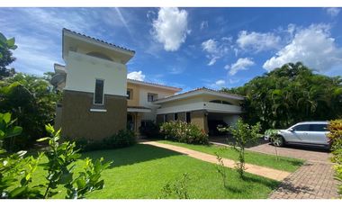 Se vende hermosa residencia en Tucan Country Club & Residences