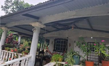 VENDO CASA CON LOTE EN  CHIRIQUI SANTO DOMINGO