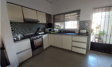 CASA Y DEPTO. EN CASANOVA CENTRO