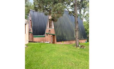 Venta en block - Chalet mas 2 cabañas