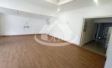 CASA COMERCIAL EN ARRIENDO BARRIO COSTA DE ORO  I 1777