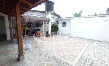 CASA COMERCIAL EN ARRIENDO BARRIO COSTA DE ORO  I 1777