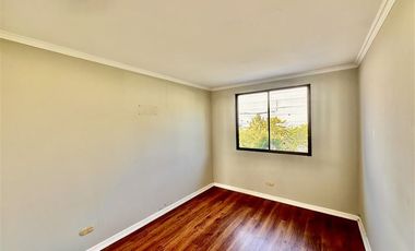 Casa en Arriendo en Sendero Jardín Oriente 2810