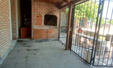 Casa en Funes