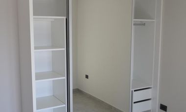 SEMIPISO ALTO, LUMINOSO Y AMPLIO, EXCELENTE RELACION PRECIO CALIDAD   TERRAZA COMUN CON ASADOR