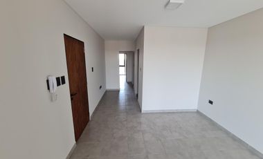 SEMIPISO ALTO, LUMINOSO Y AMPLIO, EXCELENTE RELACION PRECIO CALIDAD   TERRAZA COMUN CON ASADOR