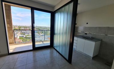 SEMIPISO ALTO, LUMINOSO Y AMPLIO, EXCELENTE RELACION PRECIO CALIDAD   TERRAZA COMUN CON ASADOR
