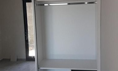 SEMIPISO ALTO, LUMINOSO Y AMPLIO, EXCELENTE RELACION PRECIO CALIDAD   TERRAZA COMUN CON ASADOR