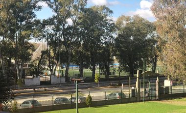 Departamento - Olivos-Vias/Rio