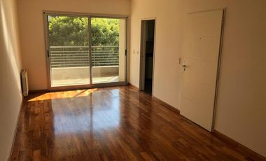 Departamento - Olivos-Vias/Rio