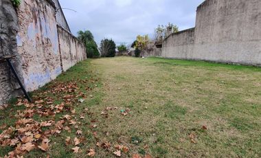 Gran terreno libre en venta en Barrio Centro de Granadero Baigorria. Único en la zona