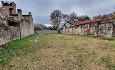 Gran terreno libre en venta en Barrio Centro de Granadero Baigorria. Único en la zona
