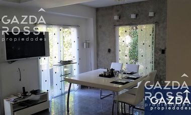 Imponente casa a la VENTA en Solar del bosque