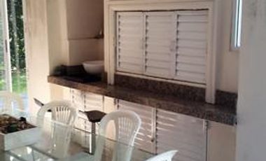 Imponente casa a la VENTA en Solar del bosque