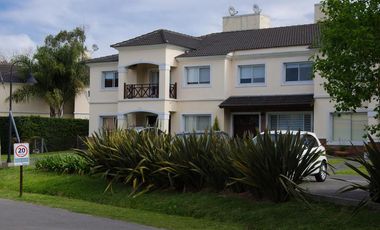 Casa - San Diego C.C