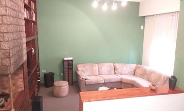 VENTA DE CHALET 4 AMBIENTES