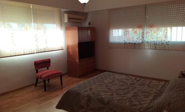VENTA DE CHALET 4 AMBIENTES