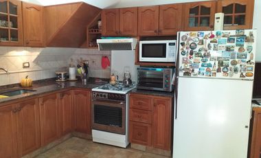 VENTA DE CHALET 4 AMBIENTES