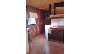 SE VENDE LINDA Y ACOGEDORA CASA CON AMPLIO TERRENO EN HORCON