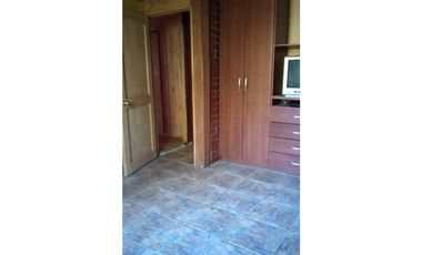 SE VENDE LINDA Y ACOGEDORA CASA CON AMPLIO TERRENO EN HORCON