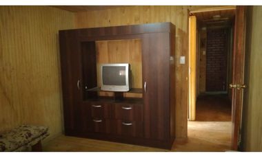 SE VENDE LINDA Y ACOGEDORA CASA CON AMPLIO TERRENO EN HORCON