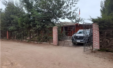 SE VENDE LINDA Y ACOGEDORA CASA CON AMPLIO TERRENO EN HORCON