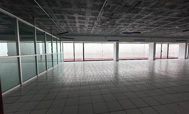 Piso de oficinas/local comercial en Las Aguilas, a unos pasos de TV Azteca