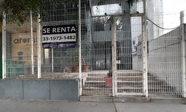 Piso de oficinas/local comercial en Las Aguilas, a unos pasos de TV Azteca