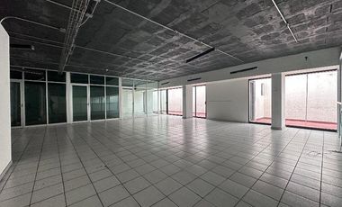 Piso de oficinas/local comercial en Las Aguilas, a unos pasos de TV Azteca
