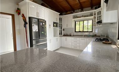 Venta de cabaña en frente de la playa, en Don Jaca, Santa Marta