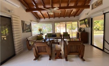 Venta de cabaña en frente de la playa, en Don Jaca, Santa Marta